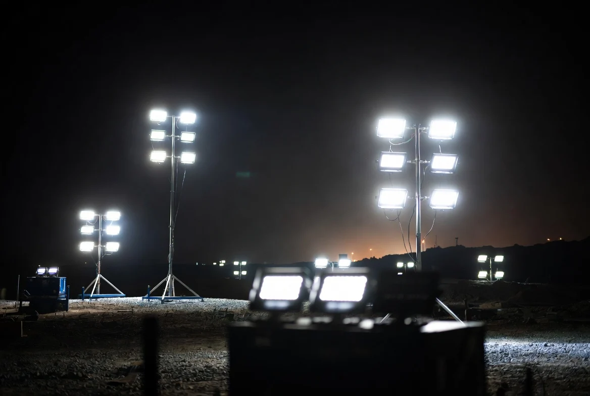 Lighting tower rental for night projects in Saudi Arabia